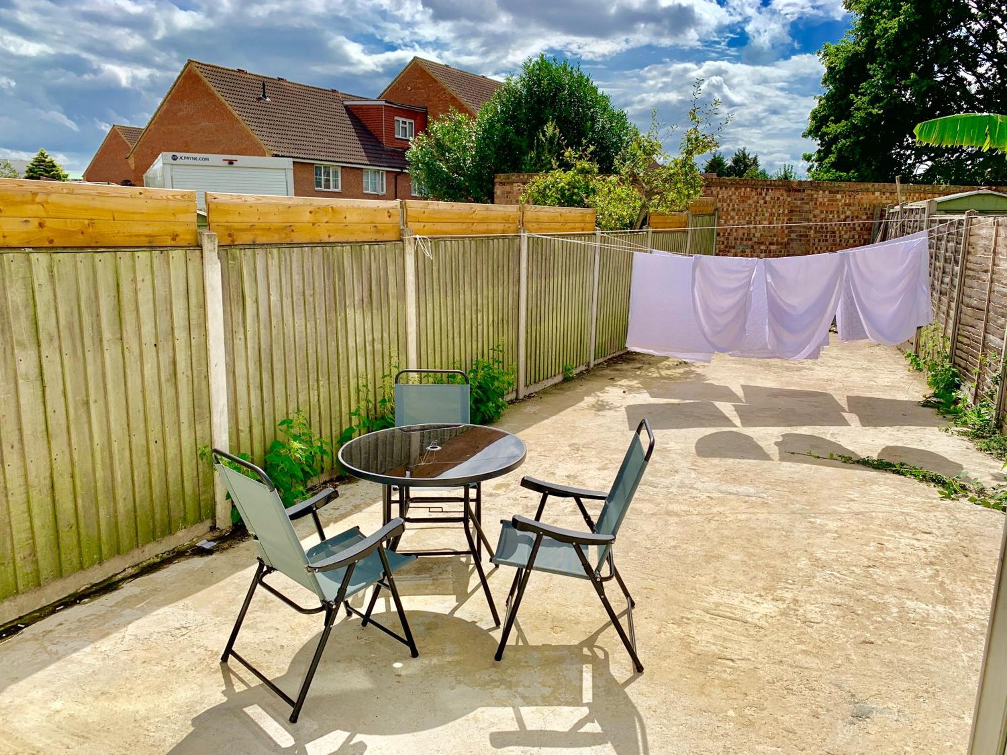 London Studio Apartments, Private Bathrooms And Parking Ilford Exterior foto