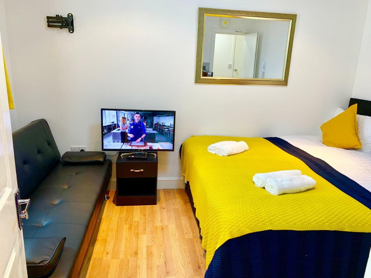 London Studio Apartments, Private Bathrooms And Parking Ilford Exterior foto
