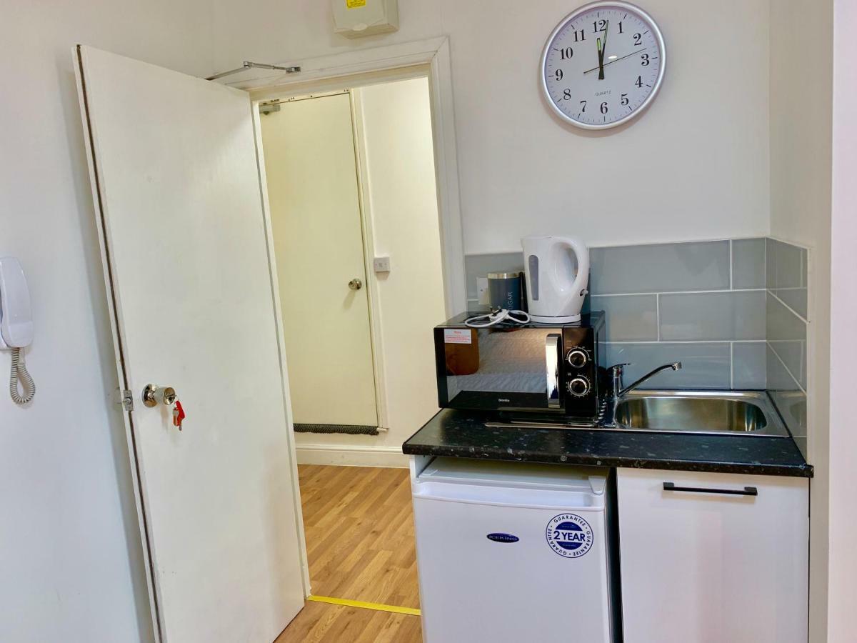 London Studio Apartments, Private Bathrooms And Parking Ilford Exterior foto